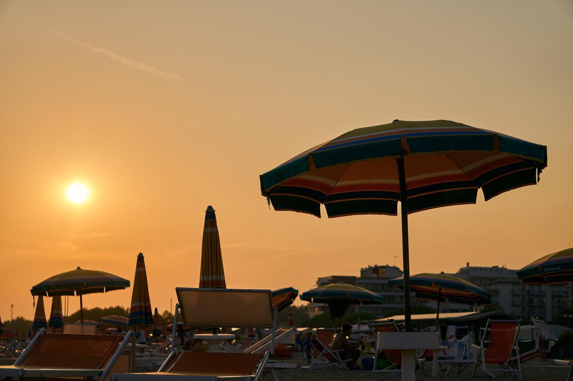 Nice Two-Bedroom Apartment 150M From The Beach Bibione Luaran gambar