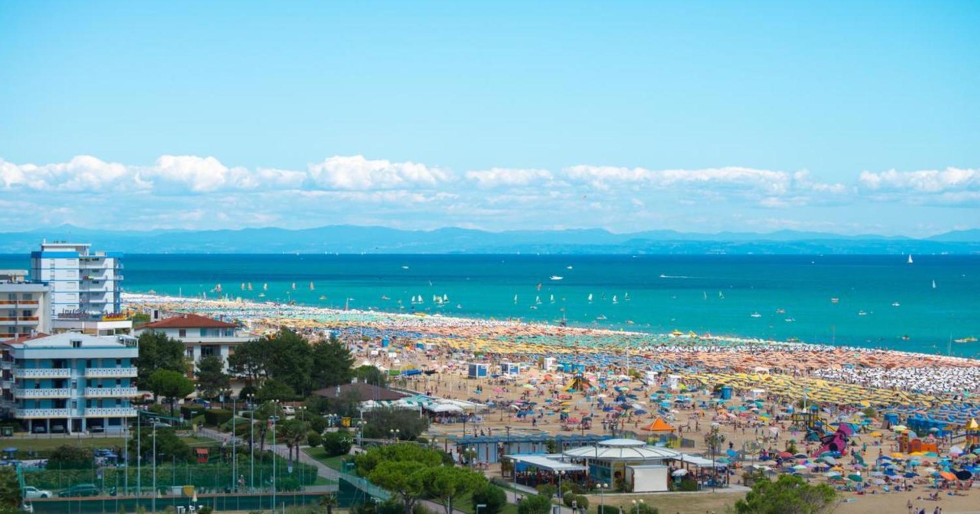 Nice Two-Bedroom Apartment 150M From The Beach Bibione Luaran gambar